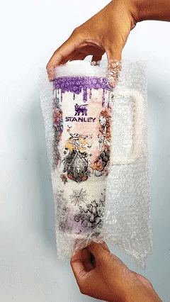 🎁 The Ultimate Halloween Gift: Sally x Jack Skellington 40oz Tumbler 💀✨